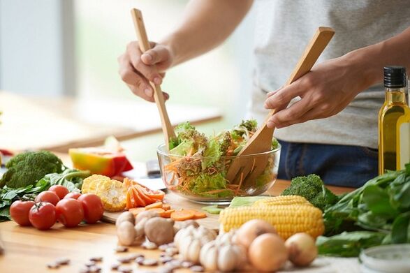 Paghahanda ng salad ng gulay para sa prostatitis